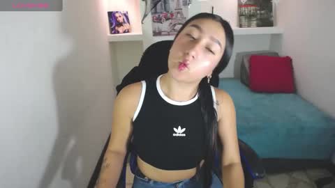       online show from November 4, 2025, 12:48 pm