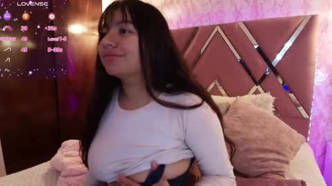 Snapshot of miaa_smiith1 chatting on February 17, 2025, 12:05 pm miaa_smiith1 online show from February 17, 2025, 12:05 pm