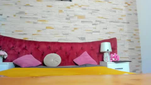Mia Angel online show from May 25, 2026, 3:01 am