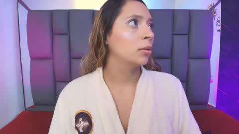 Mia online show from February 18, 2026, 12:12 pm