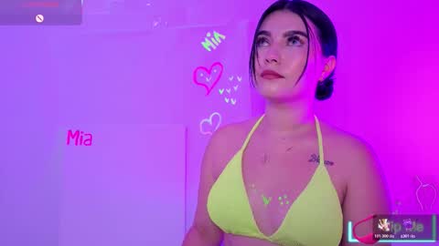 Miaa Farrel online show from February 27, 2026, 6:19 pm