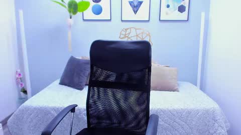 Snapshot of miaamane chatting on January 3, 2025, 12:52 pm Mia online show from January 3, 2025, 12:52 pm