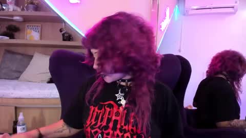 Snapshot of miaamane chatting on March 5, 2025, 3:51 pm Mia online show from March 5, 2025, 3:51 pm