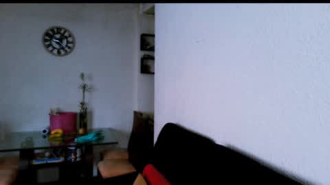 Snapshot of miabeautyxxx chatting on February 25, 2025, 2:33 pm miabeautyxxx online show from February 25, 2025, 2:33 pm