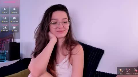 Snapshot of miabellee_ chatting on February 15, 2026, 7:51 am mia online show from February 15, 2026, 7:51 am