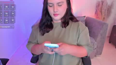Mia online show from July 8, 2026, 3:27 pm