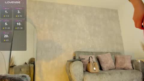 miacooper online show from February 11, 2025, 12:16 pm