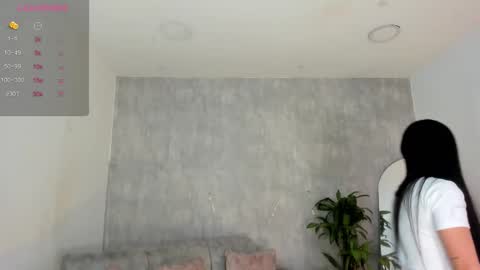 miacooper online show from November 12, 2025, 12:27 pm