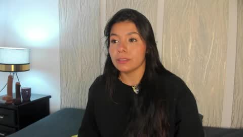 Snapshot of miadanielss chatting on November 12, 2025, 5:35 pm IG Yojanagomez online show from November 12, 2025, 5:35 pm