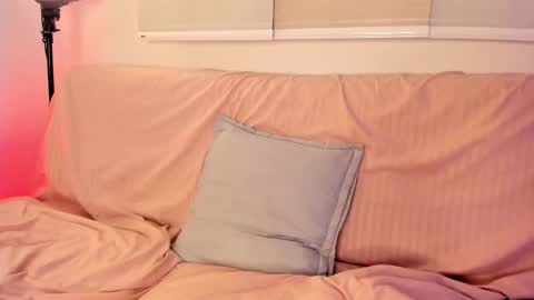 Snapshot of miadanielss chatting on November 22, 2025, 1:04 am IG Yojanagomez online show from November 22, 2025, 1:04 am