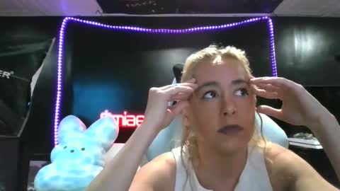 Snapshot of miaellababy chatting on October 28, 2025, 1:09 am miaellababy online show from October 28, 2025, 1:09 am