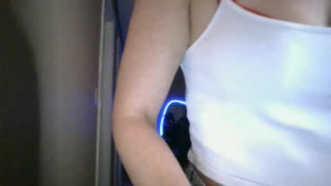 Snapshot of miaellababy chatting on July 2, 2026, 3:23 am miaellababy online show from July 2, 2026, 3:23 am