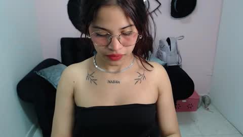 Snapshot of miafuckpussyhard chatting on October 29, 2025, 12:18 pm miafuckpussyhard online show from October 29, 2025, 12:18 pm