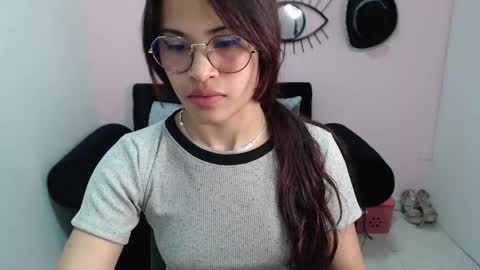 Snapshot of miafuckpussyhard chatting on November 4, 2025, 12:37 pm miafuckpussyhard online show from November 4, 2025, 12:37 pm