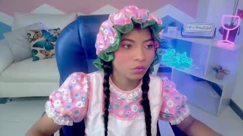 miagreys1 online show from October 31, 2025, 11:44 am