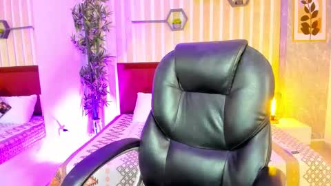 Snapshot of miah_connor chatting on January 17, 2026, 8:01 pm Mia Connor online show from January 17, 2026, 8:01 pm