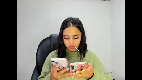 Snapshot of miahsex69 chatting on November 19, 2025, 4:23 am miahsex69 online show from November 19, 2025, 4:23 am