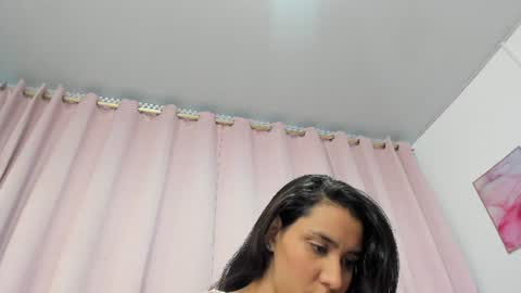 miajhonsonx online show from June 8, 2026, 4:29 pm