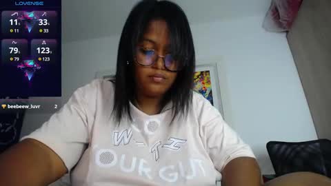 miajoseph_ online show from January 22, 2025, 8:51 am