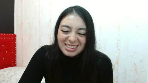 miakimky online show from September 18, 2025, 5:37 pm