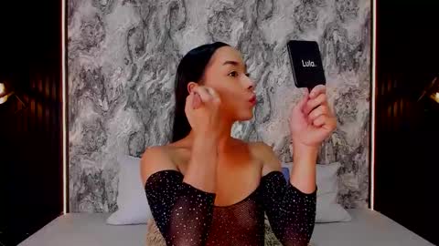 Snapshot of mialarouse chatting on February 1, 2026, 7:23 pm Mia Larouse online show from February 1, 2026, 7:23 pm