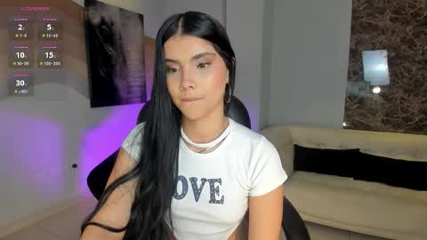 Call me Mia  online show from November 27, 2025, 7:05 pm