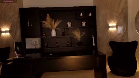 Snapshot of mialaurence_ chatting on July 13, 2026, 4:54 pm Call me Mia online show from July 13, 2026, 4:54 pm