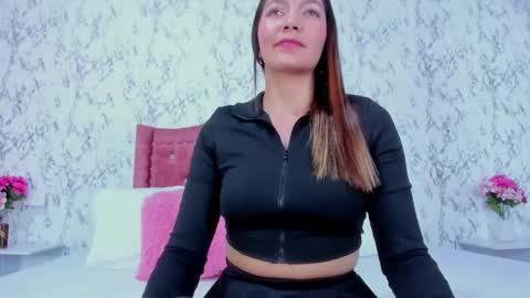 Mia Malkova online show from December 17, 2025, 4:24 pm