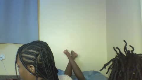 Muffin online show from December 18, 2025, 12:49 am