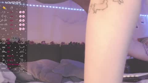 Mia online show from March 2, 2025, 7:34 pm