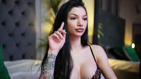  Miami  online show from November 1, 2025, 5:26 pm