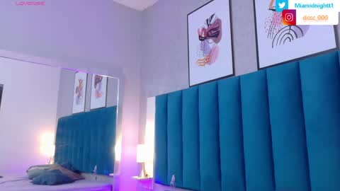 Mia  online show from April 18, 2026, 12:20 pm