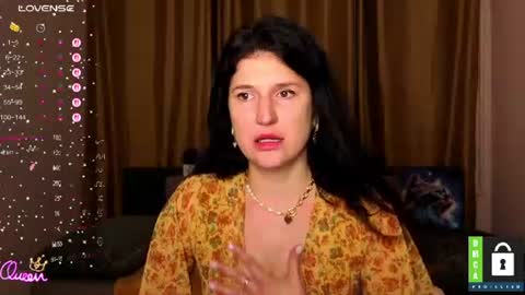 Snapshot of miamilff_sugar chatting on June 8, 2026, 8:26 am Alianna online show from June 8, 2026, 8:26 am