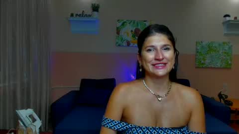 Snapshot of miamilff_sugar chatting on July 17, 2026, 5:58 am Alianna online show from July 17, 2026, 5:58 am