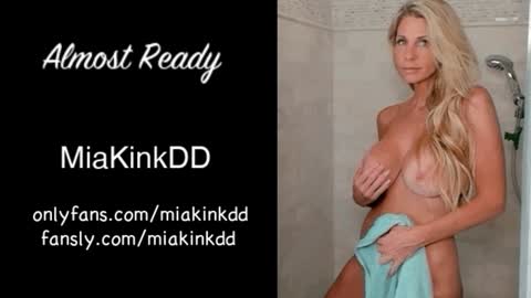 Snapshot of miamilfs chatting on November 14, 2025, 3:38 am Mia online show from November 14, 2025, 3:38 am