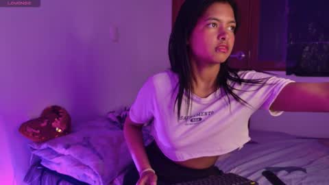 Mia Miller online show from November 6, 2025, 11:59 pm