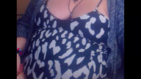 maya online show from November 4, 2025, 7:13 pm