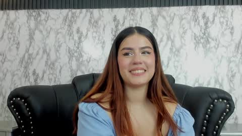 Snapshot of miamontoya chatting on January 13, 2025, 3:15 pm Mia   -5 7001400 Follow  online show from January 13, 2025, 3:15 pm