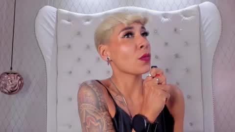 Mia Morgann online show from December 21, 2024, 5:40 pm