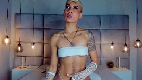 Mia Morgann online show from December 23, 2024, 6:05 pm