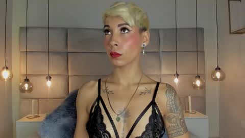 Mia Morgann online show from January 2, 2025, 11:52 am