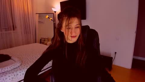 Mia online show from January 16, 2026, 7:07 pm