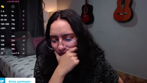 MIAPORTMANN online show from January 14, 2025, 12:14 pm