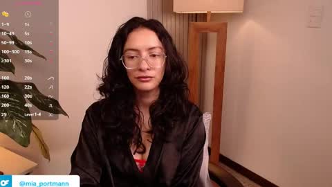 Snapshot of miaportman chatting on May 10, 2026, 11:59 am MIAPORTMANN online show from May 10, 2026, 11:59 am