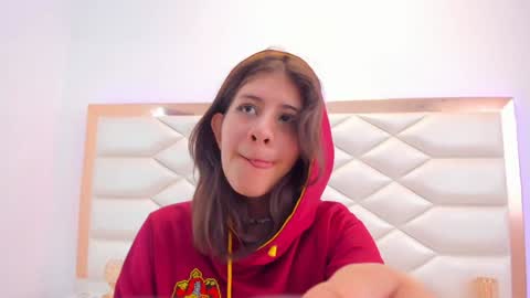 Sweetie Mia online show from January 13, 2025, 6:27 pm