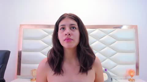 Sweetie Mia online show from January 28, 2025, 3:35 pm