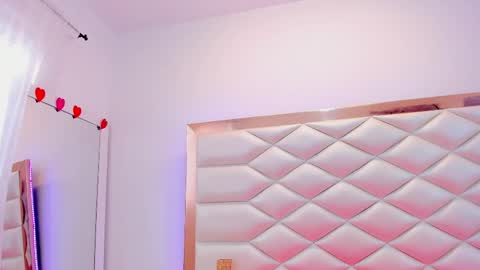 Sweetie Mia online show from February 25, 2025, 6:31 pm