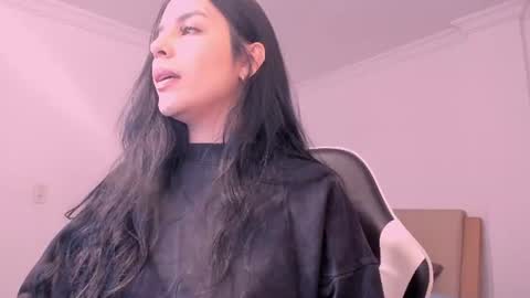 Mia Quevedo online show from July 21, 2026, 4:09 pm