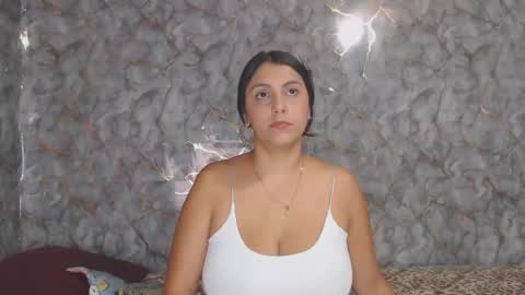 Snapshot of miarouse1531 chatting on May 14, 2026, 5:47 am miarouse1531 online show from May 14, 2026, 5:47 am