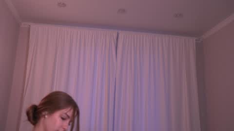 Snapshot of miasbakkery_ chatting on January 31, 2025, 5:40 am Mia online show from January 31, 2025, 5:40 am